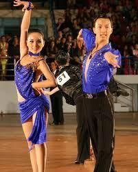 モダンドレス92102017